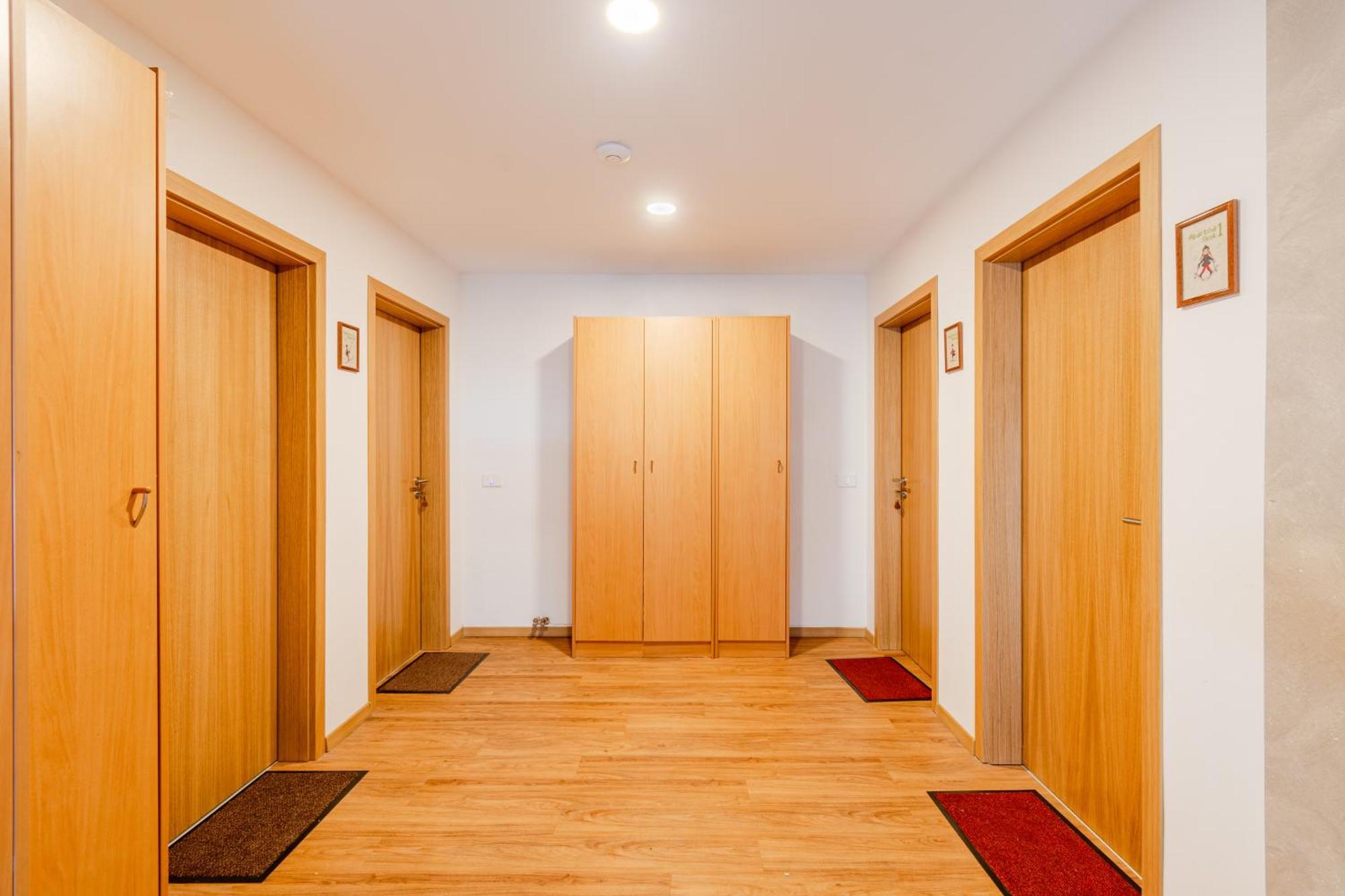 Apartments Skok With Rafting And Free Parking Bovec Szoba fotó