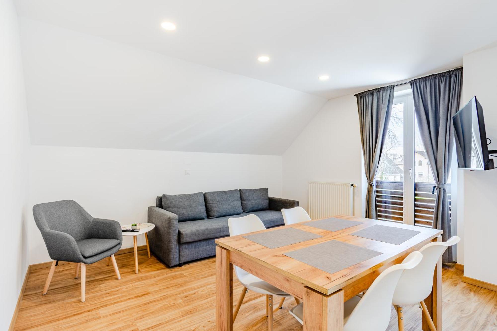 Apartments Skok With Rafting And Free Parking Bovec Szoba fotó